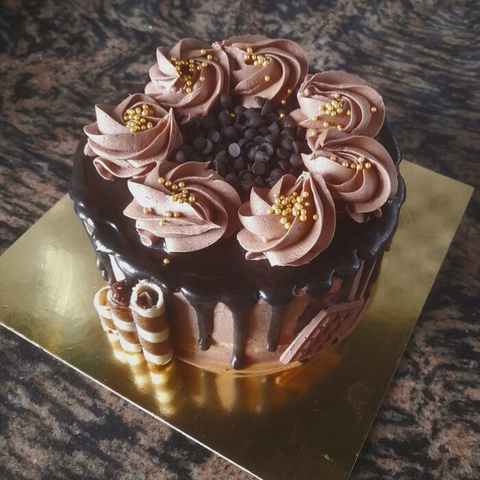Chocolate Truffle cake frosting with chocolate ganache